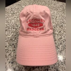 Women’s pink WI Badgers baseball hat
